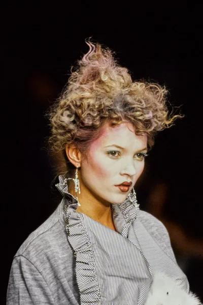 Look 27